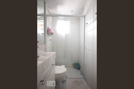 Apartamento para alugar com 70m², 3 quartos e 1 vagaDetalhe do banheiro suíte