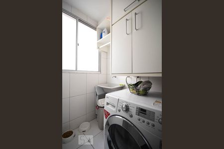 Apartamento para alugar com 70m², 3 quartos e 1 vagaÁrea de serviço