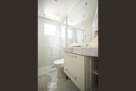 Banheiro de apartamento para alugar com 3 quartos, 70m² em Paraíso do Morumbi, São Paulo