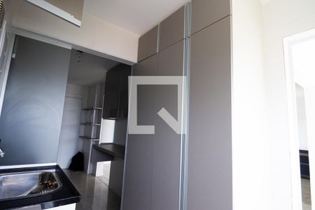 Apartamento à venda com 93m², 2 quartos e 2 vagas Apartamento à venda com 93m², 2 quartos e 2 vagasÁrea de serviço