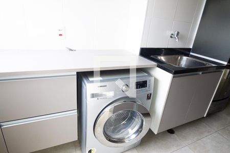 Apartamento à venda com 93m², 2 quartos e 2 vagas Apartamento à venda com 93m², 2 quartos e 2 vagasÁrea de serviço