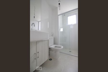 Apartamento à venda com 93m², 2 quartos e 2 vagasBanheiro da suíte