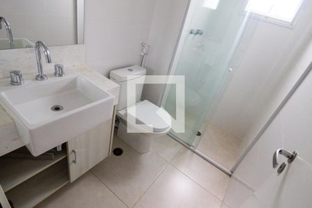 Apartamento à venda com 93m², 2 quartos e 2 vagas Apartamento à venda com 93m², 2 quartos e 2 vagasBanheiro da suíte