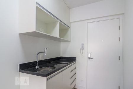 Cozinha de kitnet/studio para alugar com 1 quarto, 28m² em Santa Efigênia, São Paulo