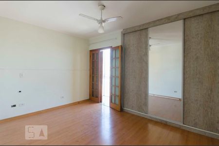 Casa à venda com 325m², 3 quartos e 6 vagasSuíte 2