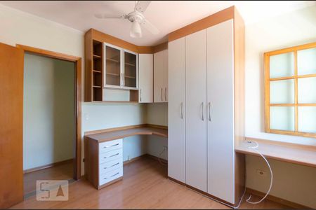 Casa à venda com 325m², 3 quartos e 6 vagasSuíte 1