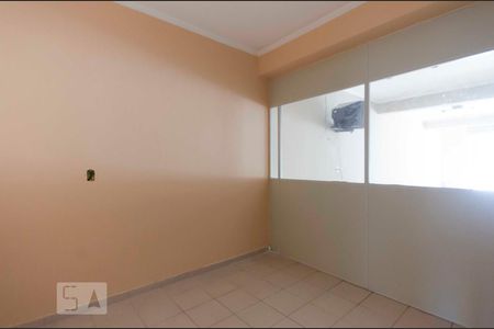 Casa à venda com 325m², 3 quartos e 6 vagasQuarto de serviço 1