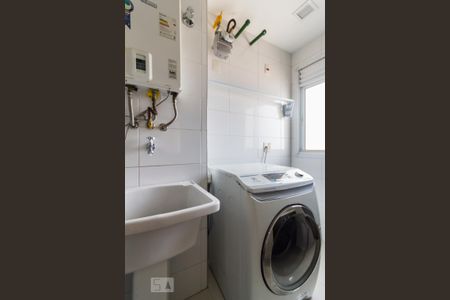 Apartamento à venda com 80m², 2 quartos e 2 vagasÁrea de serviço