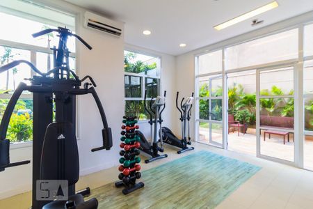 Apartamento à venda com 80m², 2 quartos e 2 vagasAcademia