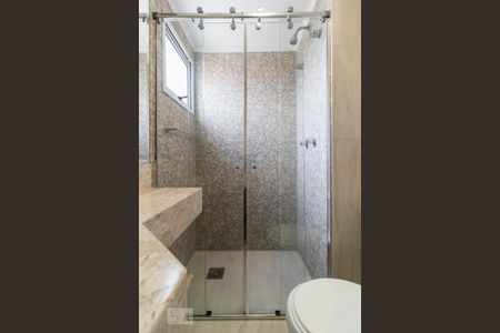 Apartamento à venda com 80m², 2 quartos e 2 vagasBanheiro suíte 2