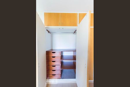 Apartamento à venda com 115m², 3 quartos e 1 vagaQuarto 2