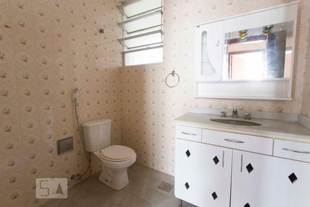 Banheiro de apartamento à venda com 3 quartos, 75m² em Santa Rosa, Niterói