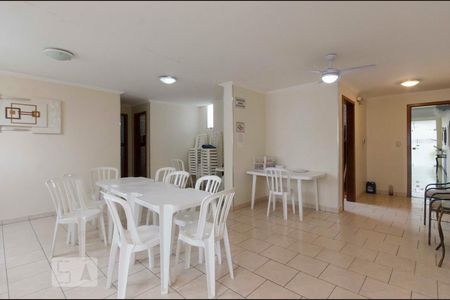 Apartamento à venda com 65m², 2 quartos e 1 vagaSalão de festa