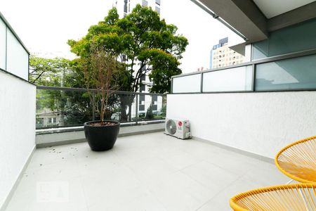 Varanda de kitnet/studio para alugar com 1 quarto, 30m² em Vila Cordeiro, São Paulo
