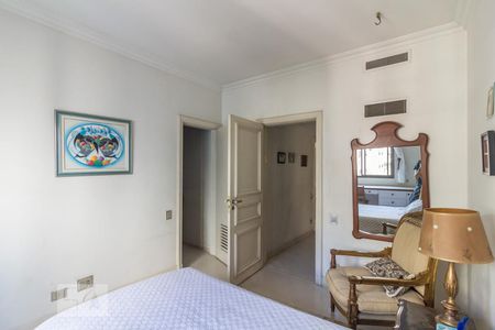 Apartamento à venda com 350m², 4 quartos e 4 vagasSuite 3