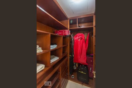 Apartamento à venda com 350m², 4 quartos e 4 vagasCloset