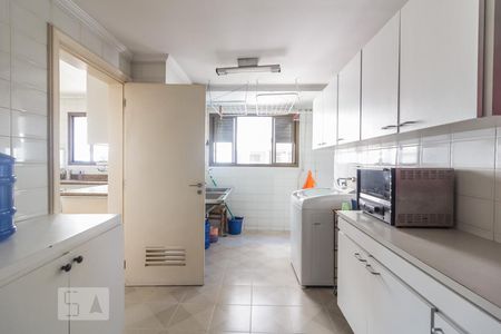Apartamento à venda com 350m², 4 quartos e 4 vagasLavanderia