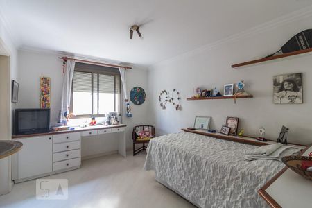 Apartamento à venda com 350m², 4 quartos e 4 vagasSuite 1