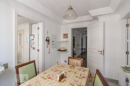 Apartamento à venda com 350m², 4 quartos e 4 vagasSala de almoço