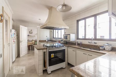 Apartamento à venda com 350m², 4 quartos e 4 vagasCozinha