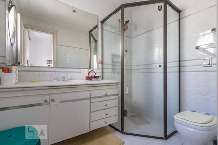 Apartamento à venda com 350m², 4 quartos e 4 vagasBanheiro da Suite 3