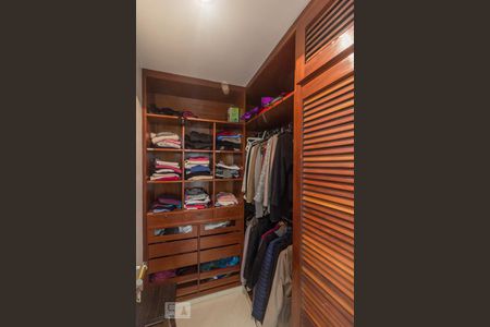Apartamento à venda com 350m², 4 quartos e 4 vagasCloset