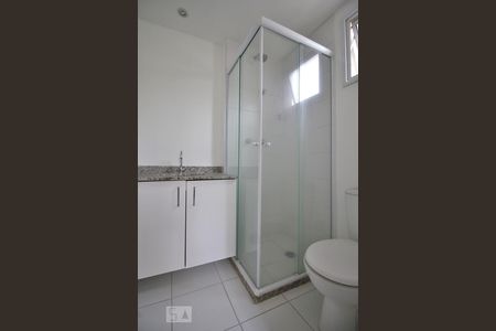 Apartamento à venda com 66m², 3 quartos e 1 vagaBanheiro da suíte