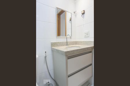Banheiro suíte de apartamento para alugar com 1 quarto, 56m² em Setor de Habitações Individuais Norte, Brasília