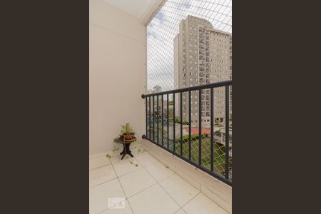 Varanda de apartamento à venda com 3 quartos, 65m² em Umuarama, Osasco