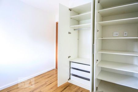Apartamento para alugar com 60m², 2 quartos e 2 vagasQuarto 1 Armário
