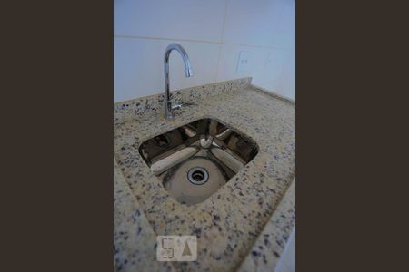 Apartamento para alugar com 60m², 2 quartos e 2 vagasCozinha Detalhe