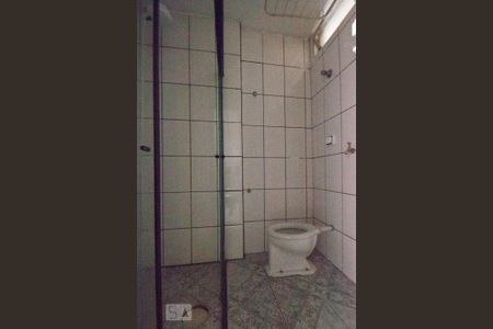 Banheiro de kitnet/studio para alugar com 1 quarto, 28m² em Consolação, São Paulo