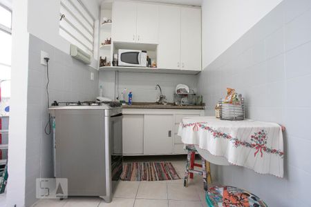 Apartamento para alugar com 78m², 2 quartos e sem vaga