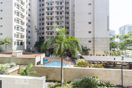 Vista Sala de apartamento à venda com 3 quartos, 111m² em Barra da Tijuca, Rio de Janeiro