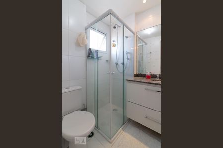 Banheiro da suíte  de apartamento à venda com 2 quartos, 62m² em Vila das Mercês, São Paulo