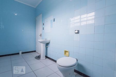 Apartamento para alugar com 70m², 2 quartos e sem vagaBanheiro