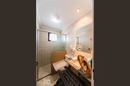 Apartamento à venda com 139m², 4 quartos e 6 vagasBanheiro da Suíte 2