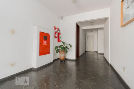 Apartamento para alugar com 50m², 2 quartos e 1 vaga Apartamento para alugar com 50m², 2 quartos e 1 vagaHall social