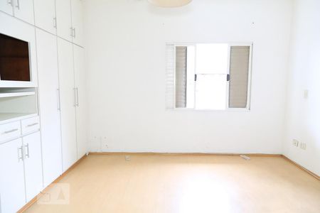 Casa à venda com 160m², 3 quartos e 3 vagas Casa à venda com 160m², 3 quartos e 3 vagasSuíte 2