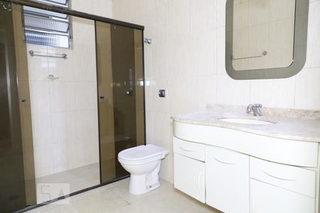 Casa à venda com 160m², 3 quartos e 3 vagas Casa à venda com 160m², 3 quartos e 3 vagasBanheiro da suíte 2