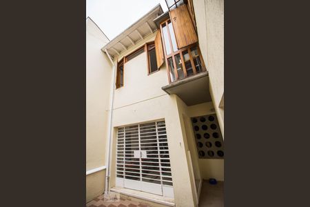 Casa à venda com 230m², 2 quartos e 2 vagasÁrea externa