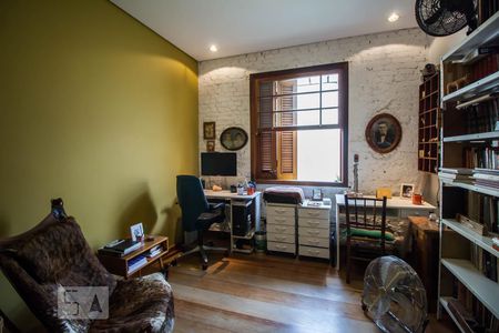 Escritório de casa à venda com 2 quartos, 230m² em Pinheiros, São Paulo