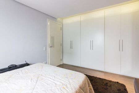 Apartamento à venda com 498m², 5 quartos e 3 vagasQuarto 2