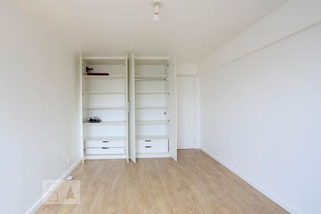 Quarto 1 Armário de apartamento para alugar com 3 quartos, 106m² em Sumaré, São Paulo