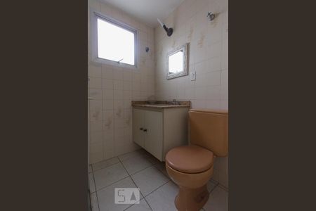 Banheiro de apartamento para alugar com 2 quartos, 64m² em Vila Clementino, São Paulo