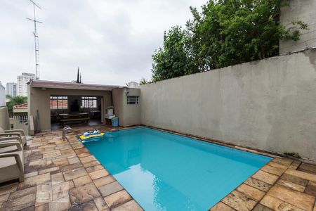 Casa à venda com 375m², 4 quartos e 2 vagasPiscina