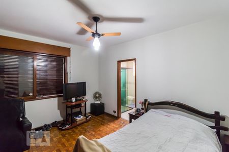 Casa à venda com 375m², 4 quartos e 2 vagasSuíte 1