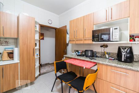 Casa à venda com 375m², 4 quartos e 2 vagasCozinha