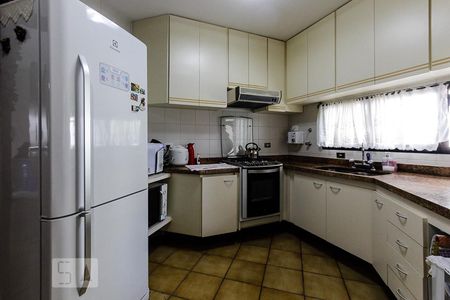 Apartamento à venda com 210m², 3 quartos e 3 vagas Apartamento à venda com 210m², 3 quartos e 3 vagascozinha
