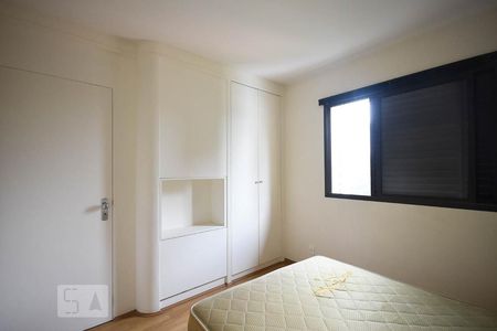 Suíte  de apartamento para alugar com 1 quarto, 40m² em Vila Suzana, São Paulo